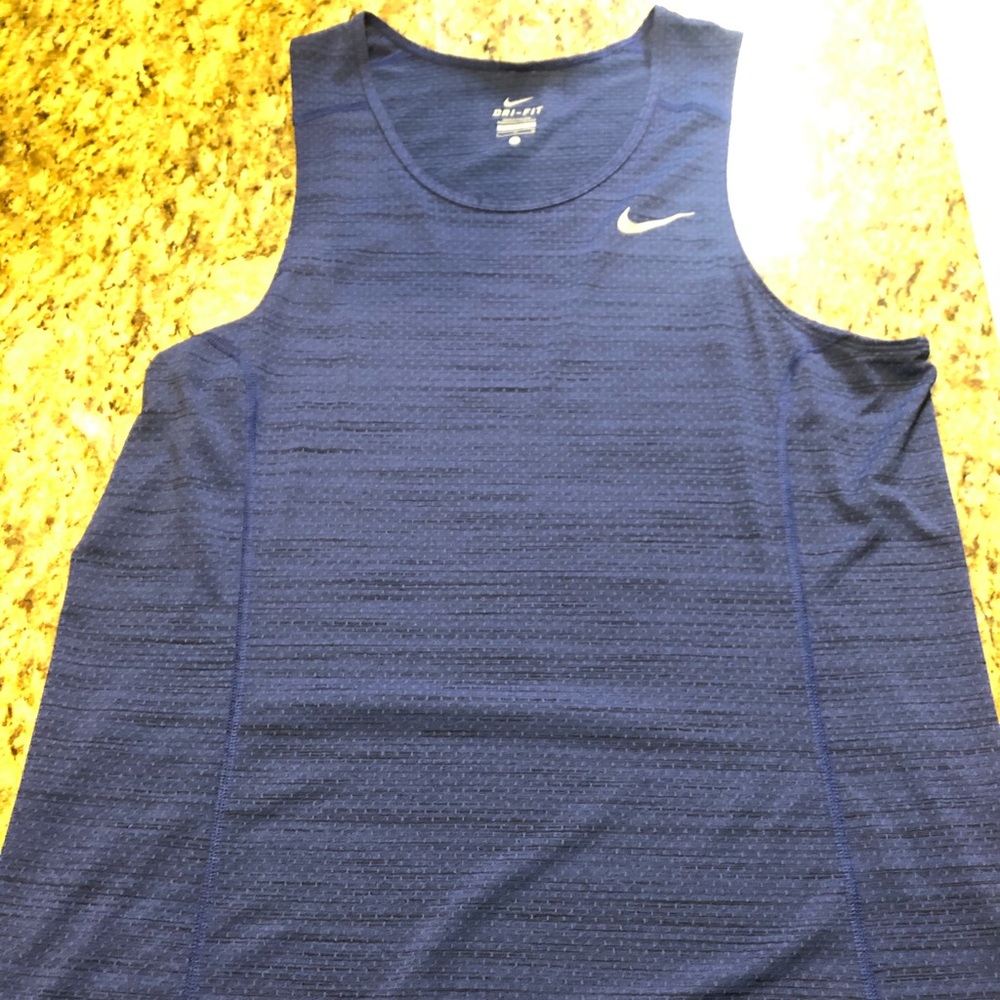 Nike tank